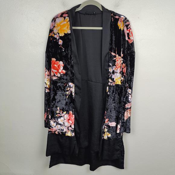 Urban Outfitters Out From Under Crushed Velvet Kimono Womens M L Cardigan Poncho - Picture 1 of 9